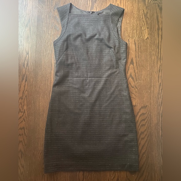 Theory size 8 gray wool silver threads dress fitted business - Picture 5 of 5